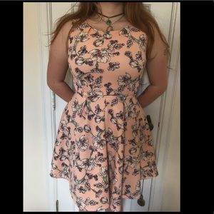 Beautiful spring dress!